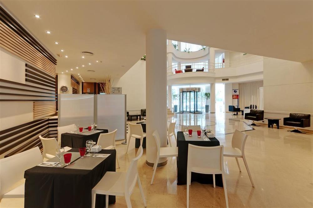 Hotel Ceuta Puerta De Africa Restaurant bilde